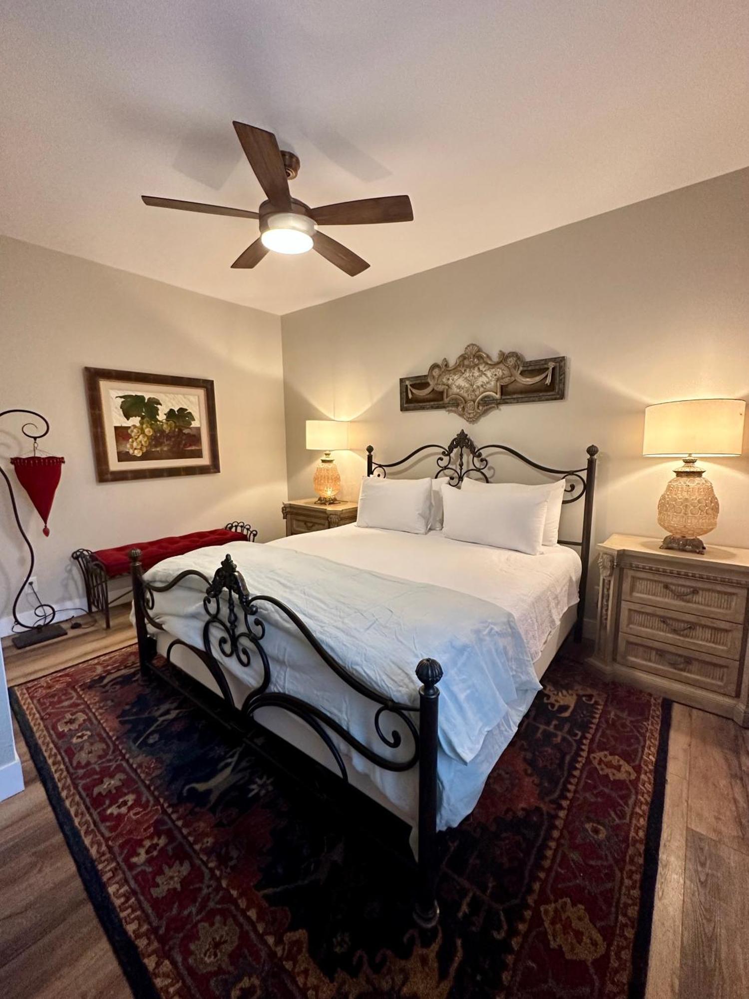Bisbee Brownstone Suites Buitenkant foto