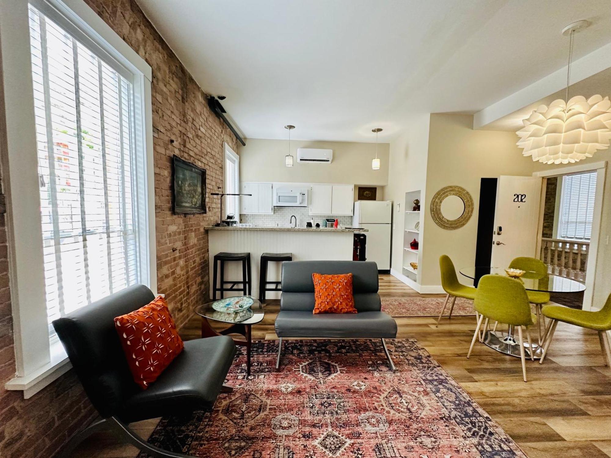 Bisbee Brownstone Suites Buitenkant foto