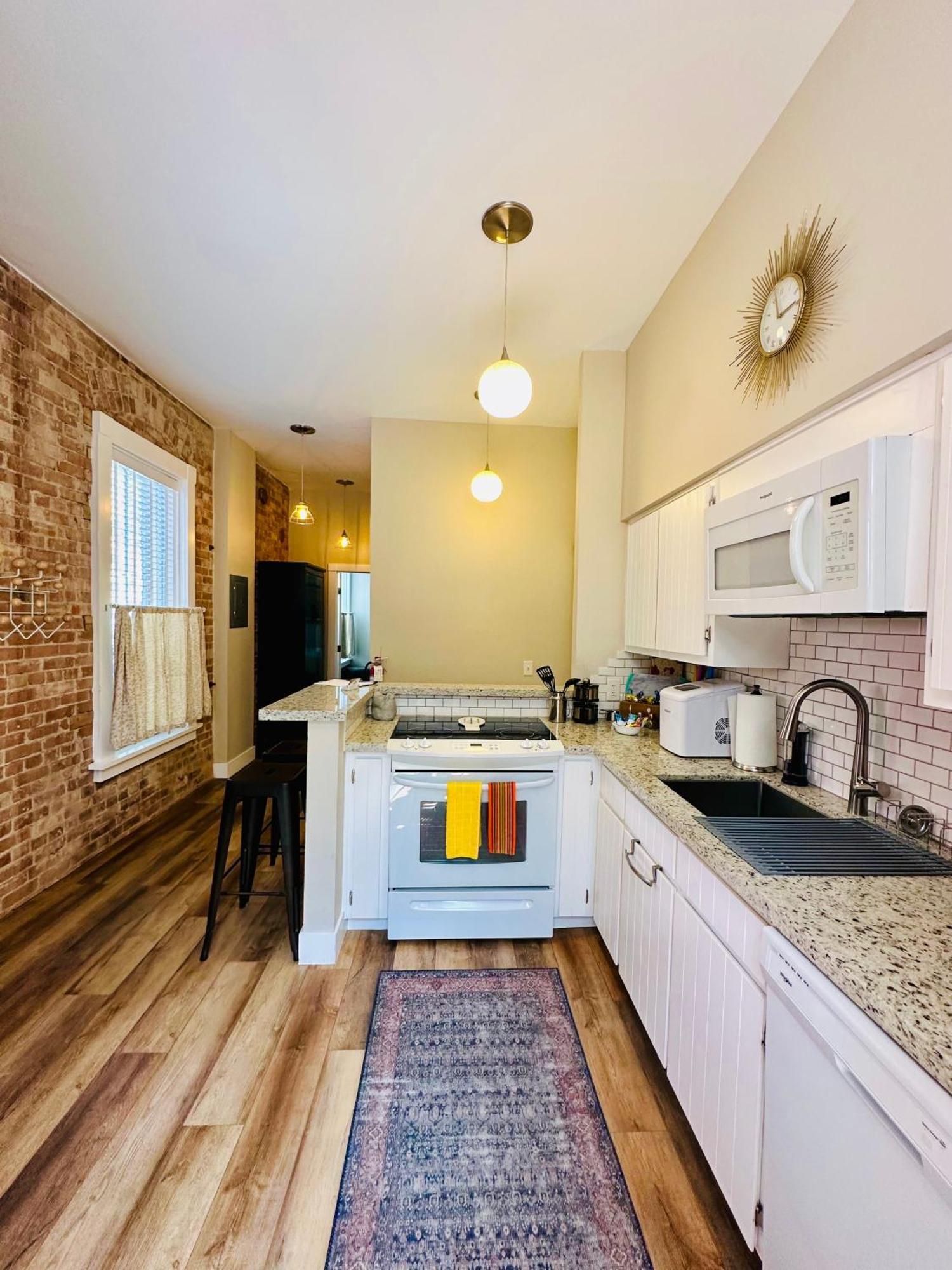 Bisbee Brownstone Suites Buitenkant foto