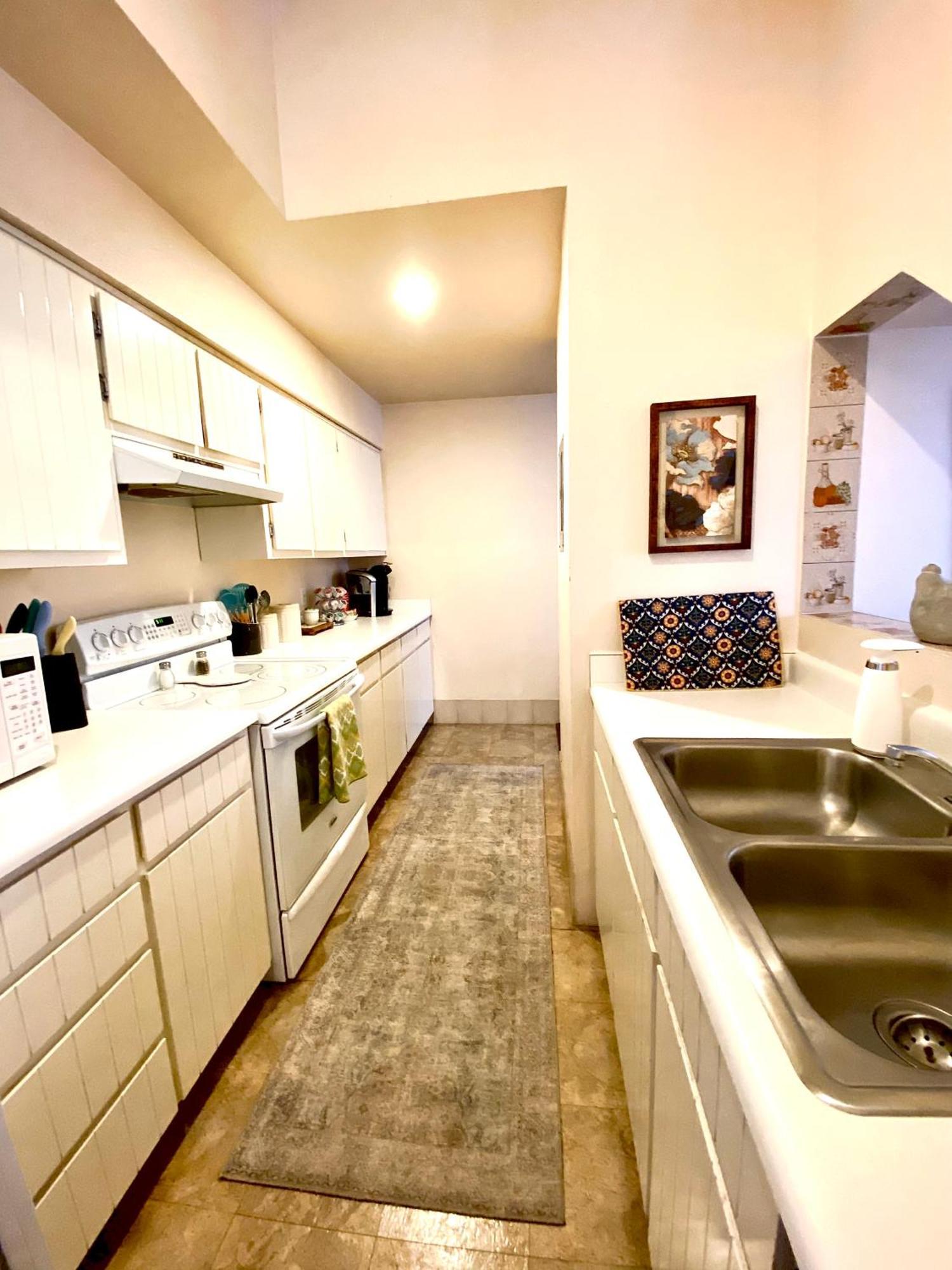 Bisbee Brownstone Suites Kamer foto